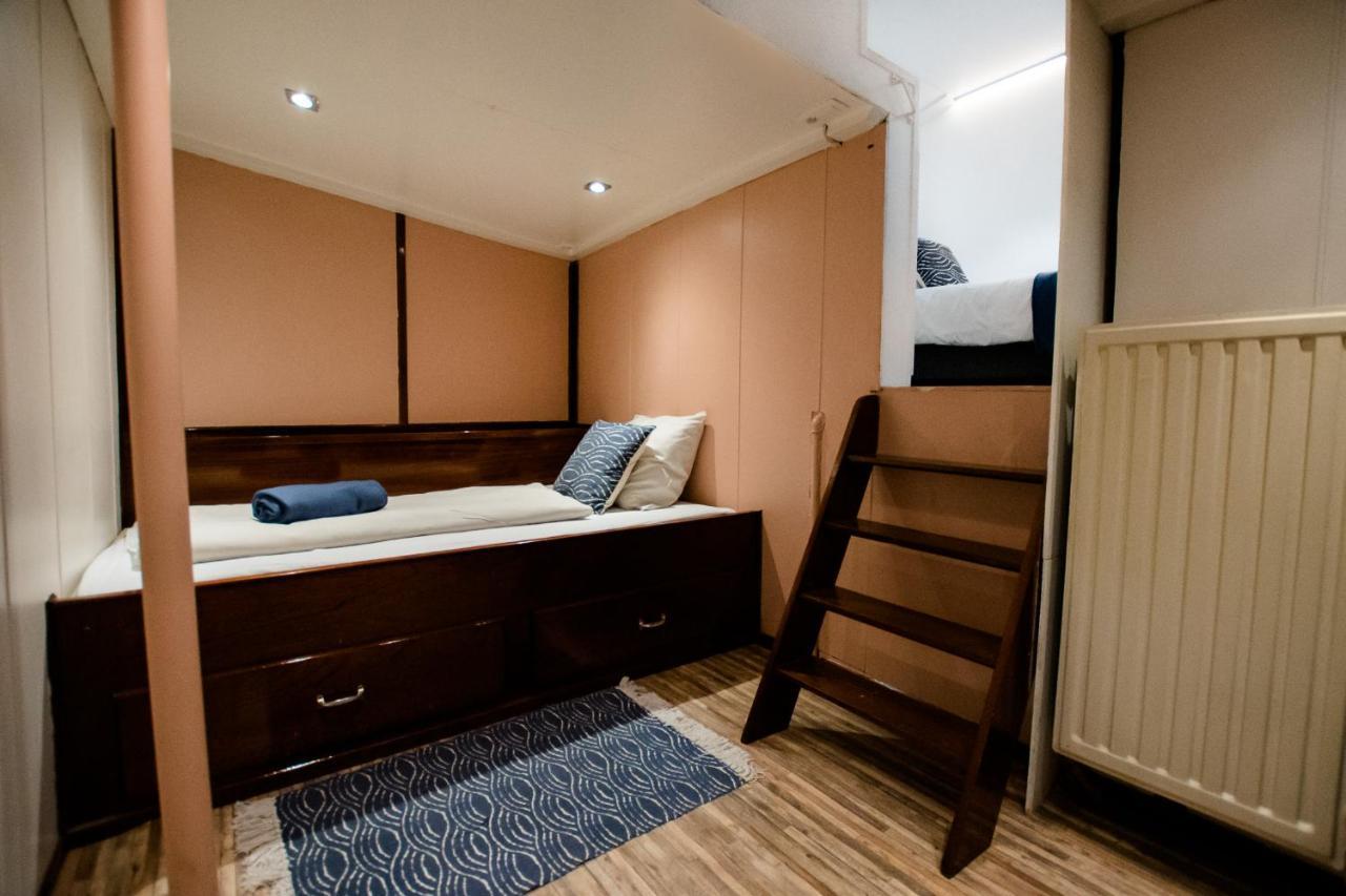 Houseboat Jana - With Sauna And Terrace *